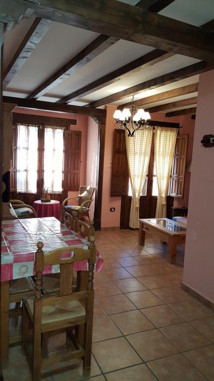 Apartamentos Rurales Tauro Cabezuela Del Valle Zewnętrze zdjęcie